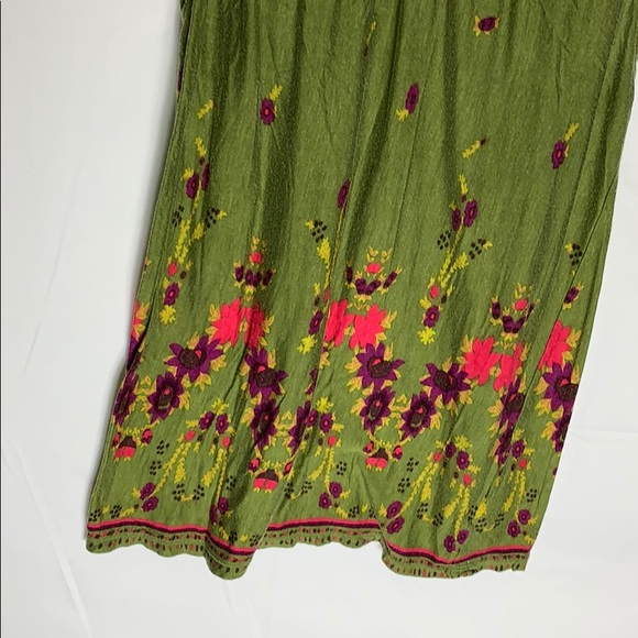 •Free People Floral Tank Top• - Picture 2 of 5